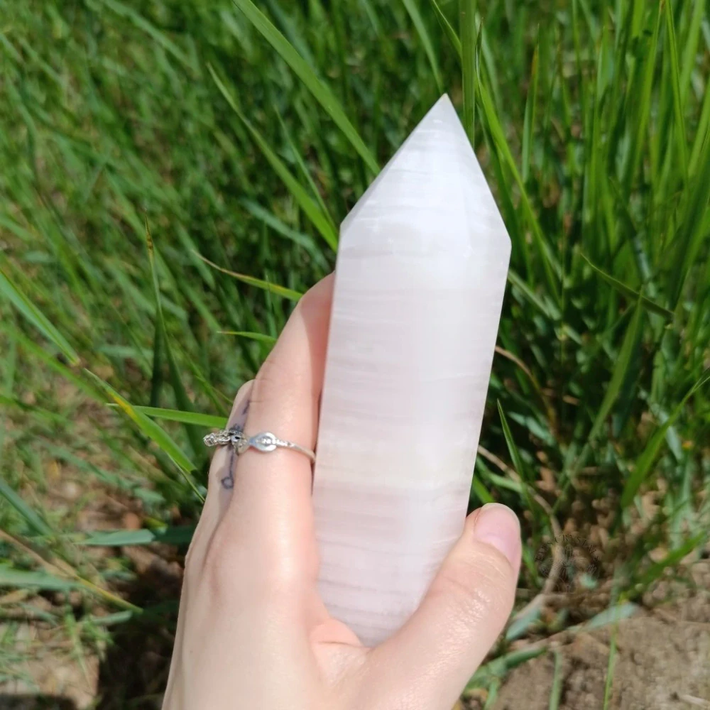 MANGANO (RŮŽOVÝ) KALCIT obelisk 20cm 683g