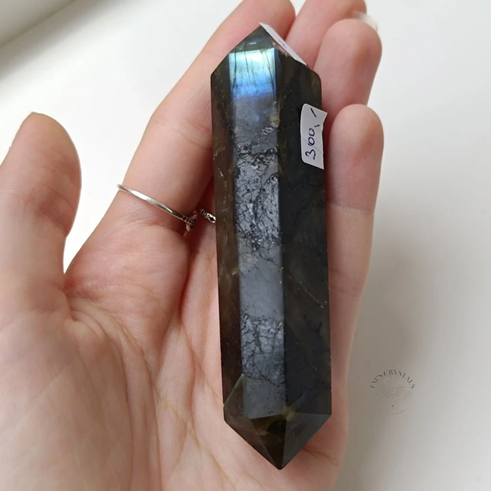 LABRADORIT dvojitý hrot č.8  84,7g