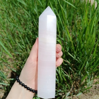 MANGANO (RŮŽOVÝ) KALCIT obelisk 20cm 683g
