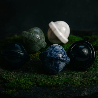 Planetky z minerálů - 2cm